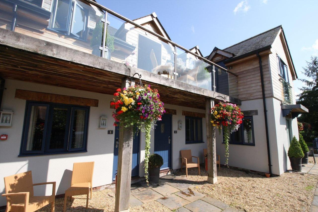 The Sun Inn Swindon Dış mekan fotoğraf