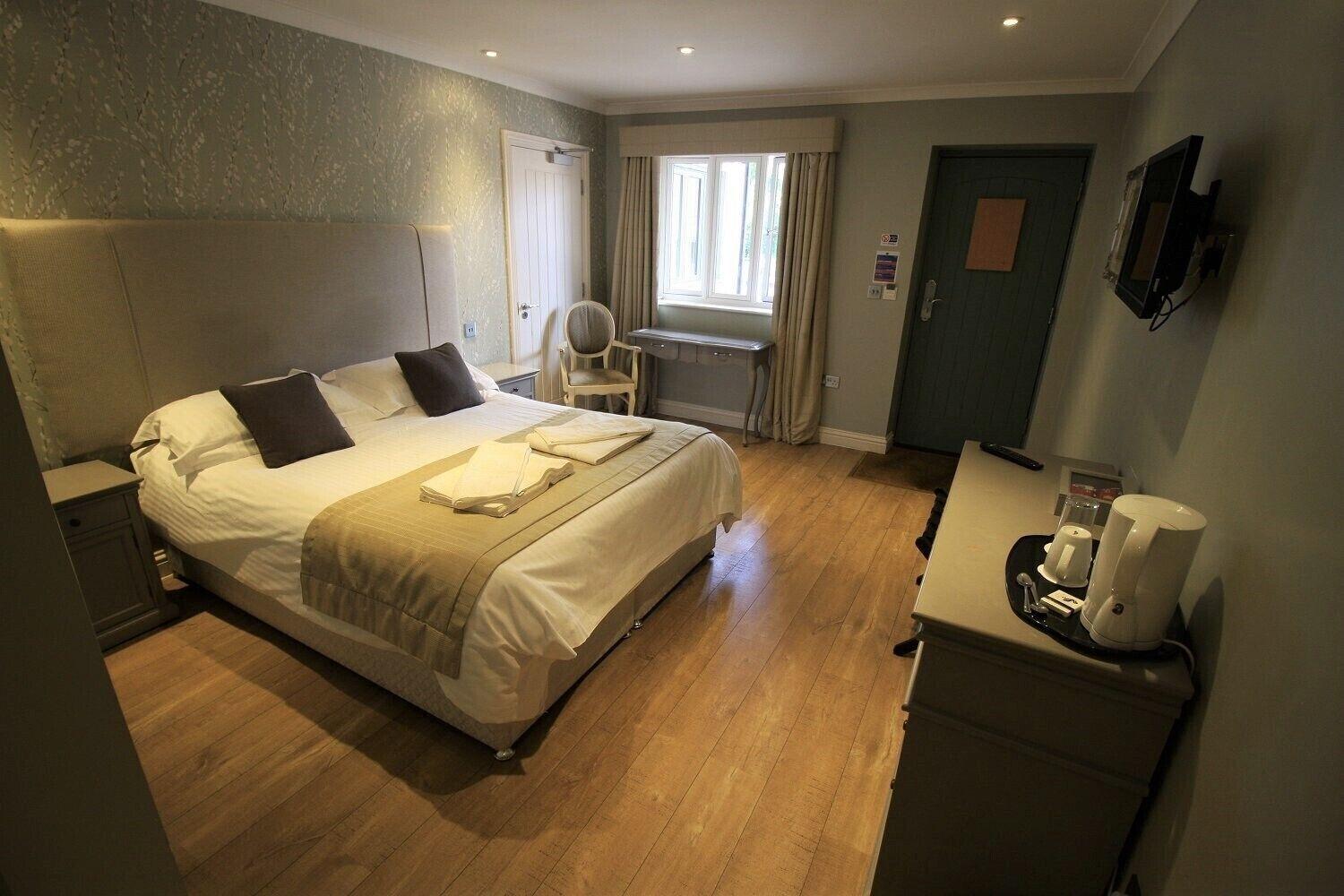 The Sun Inn Swindon Dış mekan fotoğraf